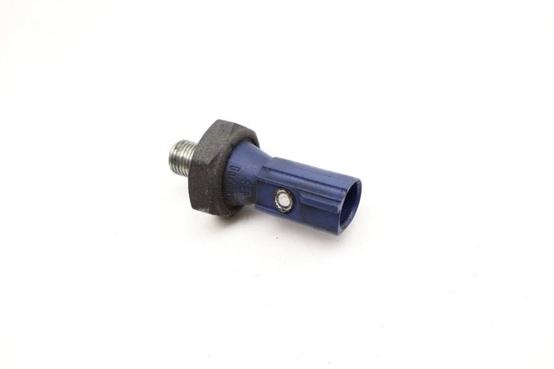 Engine Oil Pressure Sensor / Switch 06H919081A — Used (SKU 689318)