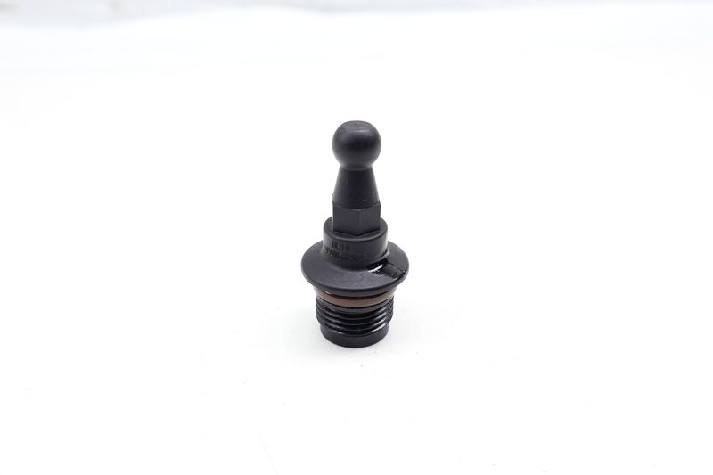 Engine / Valve Cover Plug 06J115418A — Used (SKU 689308)