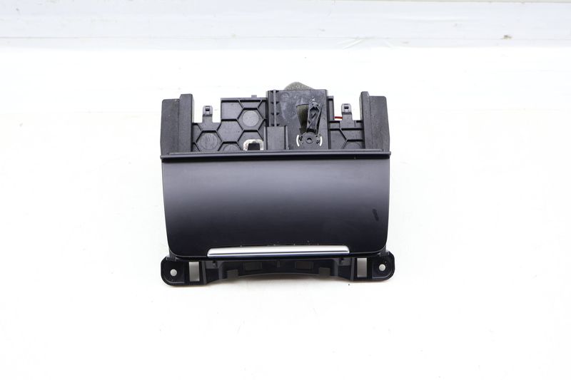 Ashtray / Cigarette Lighter 8K0857951 — Used (SKU 689160)