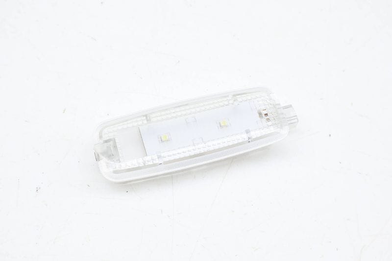 Vanity / Makeup Light 8J0947105A — Used (SKU 688945)