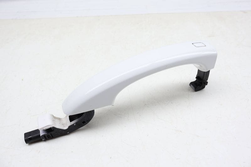 Exterior Door Handle 8T0837205A — Used (SKU 689427)