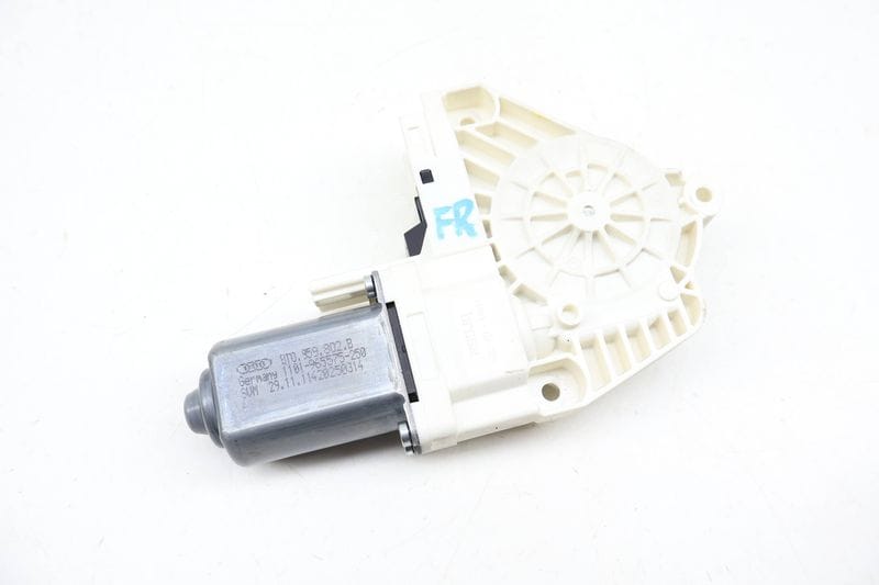 Power Window Motor 8T0959802B — Used (SKU 689378)