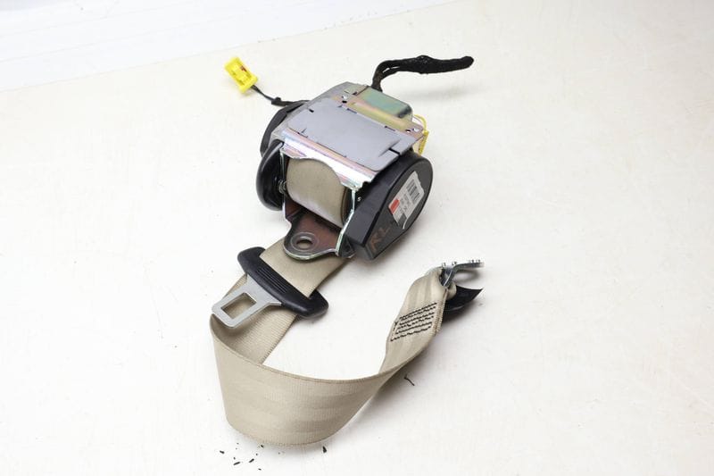 Convertible Seat Belt Retractor 8F0857805A — Used (SKU 689173)
