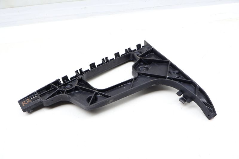 Bumper Guide / Bracket 8T0807454 — Used (SKU 689411)