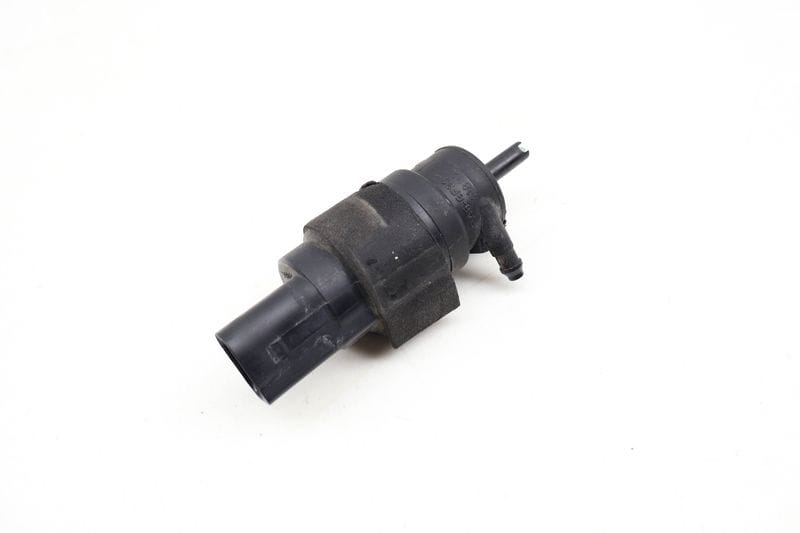 Windshield Washer Pump 8K5955647 — Used (SKU 689280)