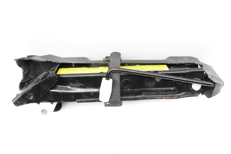 Jack w/ Bracket 4G0011215A — Used (SKU 306703)