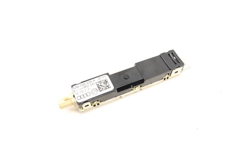 Lower Antenna Booster 4G8035225A — Used (SKU 511865)