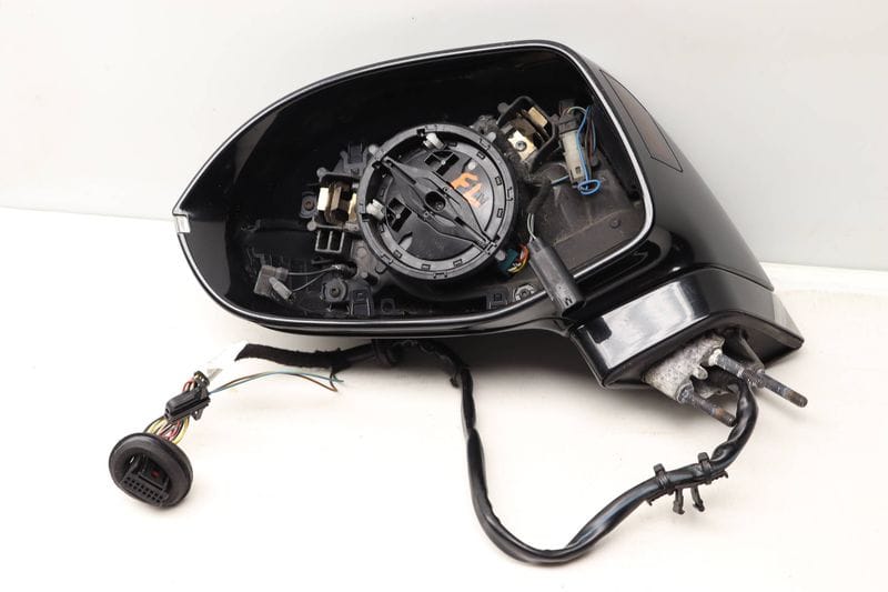 Side View Mirror w/ Memory 4G8858531AM — Used (SKU 435228)