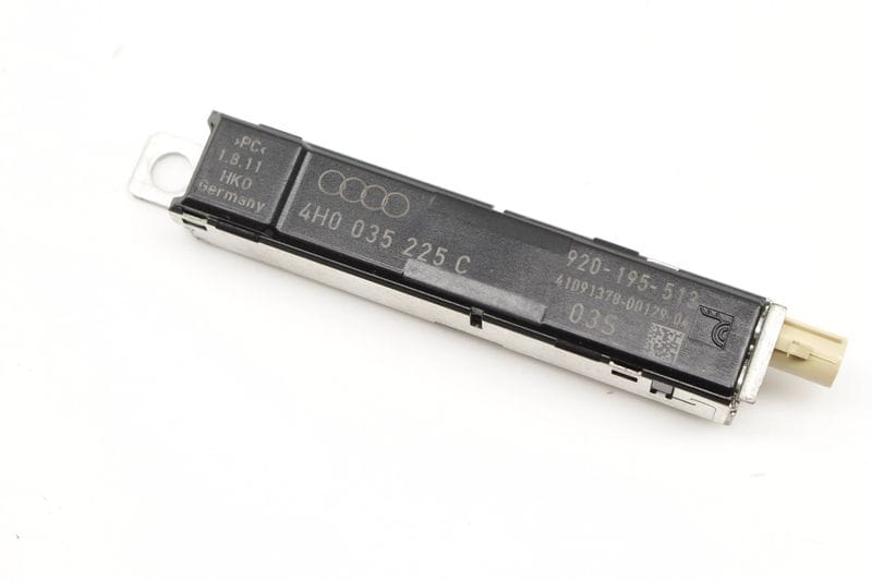 Lower Antenna Booster 4H0035225C — Used (SKU 271944)