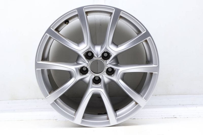 18" Inch Alloy Rim / Wheel (10-SPOKE) 8R0601025C — Used (SKU 723090)