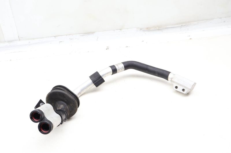 AC Hose / Line / Pipe 8R1260712D — Used (SKU 658456)