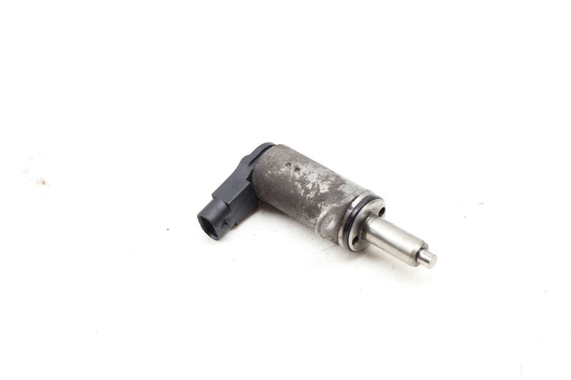 Cam / Camshaft N205 Valve Lift Solenoid 06H103697A — Used (SKU 658511)