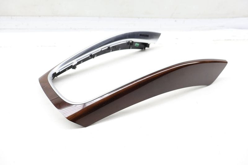 Center Console Trim Frame 8R0863305B — Used (SKU 722709)