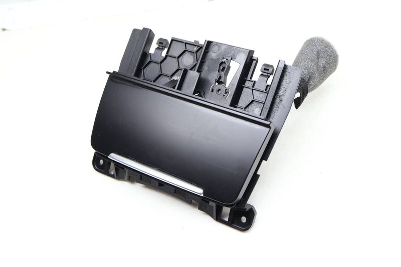 Ashtray / Cigarette Lighter 8K0857951 — Used (SKU 658774)