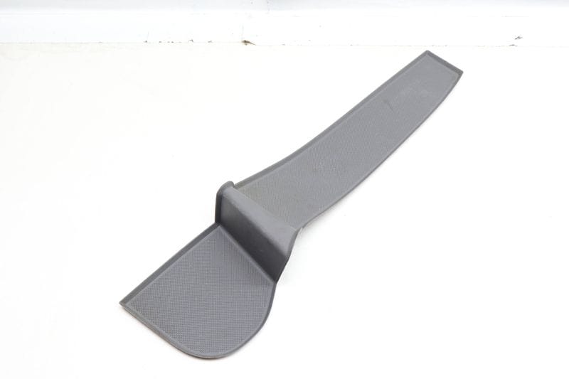 Door Panel Storage Insert 8R0868133 — Used (SKU 658744)