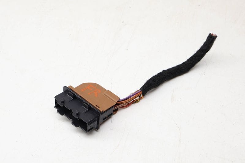 Door Wiring Harness Connector / Pigtail (19-PIN) 8R0972701 — Used (SKU 722595)