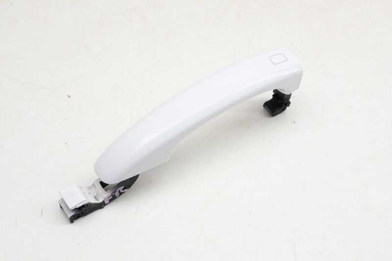 Exterior Door Handle 8T0837205A — Used (SKU 722687)