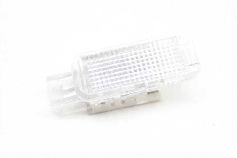 Interior Clear Light 8D0947415 — Used (SKU 658688)