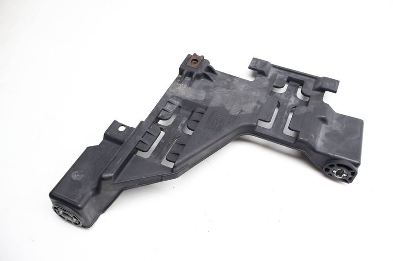 Headlight Mount Bracket 8R0941453 — Used (SKU 722946)