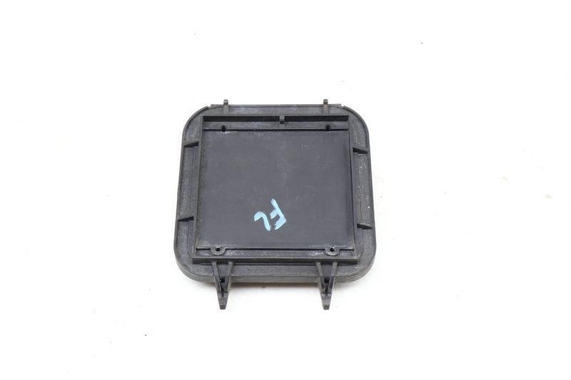 Inner Headlight Cap / Cover 8R0941159 — Used (SKU 658496)