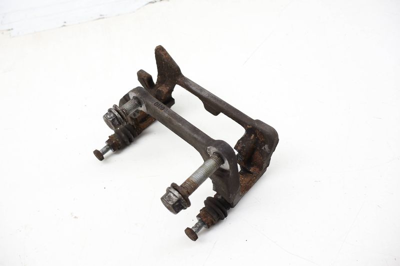 Brake Caliper Carrier 8K0615425C — Used (SKU 722914)