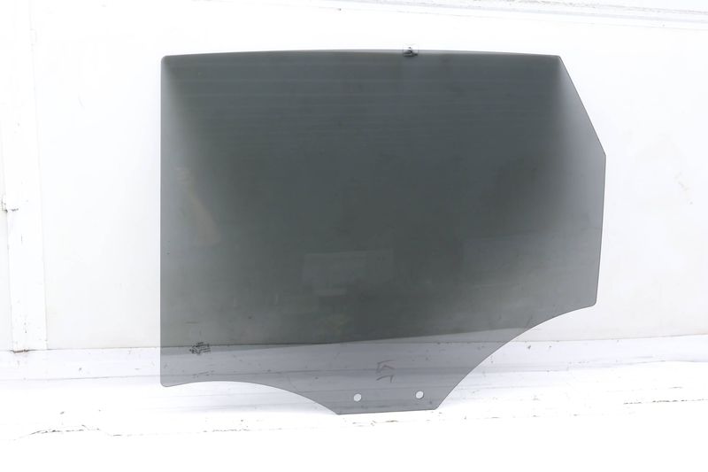 Door Window Glass 8R0845205G — Used (SKU 722614)