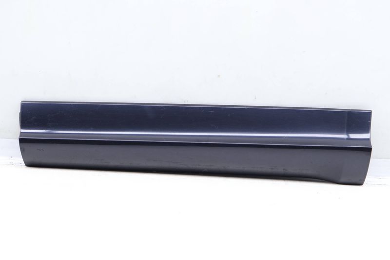 Lower Door Molding / Blade 8R0853969B — Used (SKU 637567)