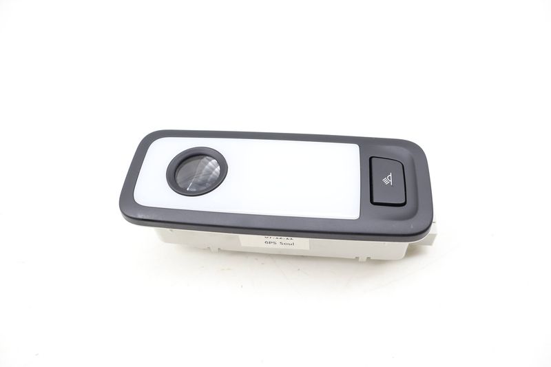 Dome Reading Light 8R0947292 — Used (SKU 722732)
