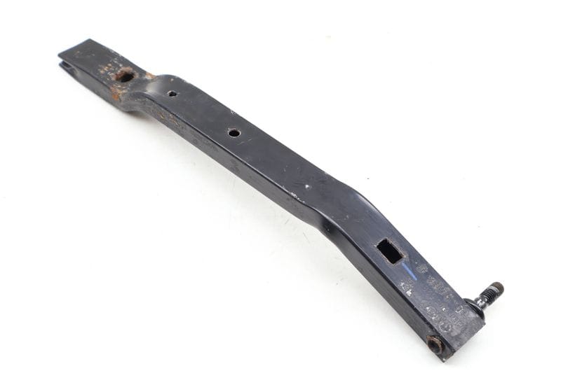 Core Support Mount / Bracket 8R0805528A — Used (SKU 637622)