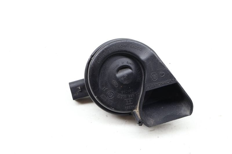 Horn (LOW Tone / FREQUENCY) 8T0951221 — Used (SKU 658502)