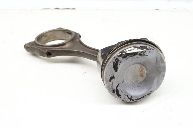 Piston w/ Connecting Rod 06E107066BS — Used (SKU 637692)