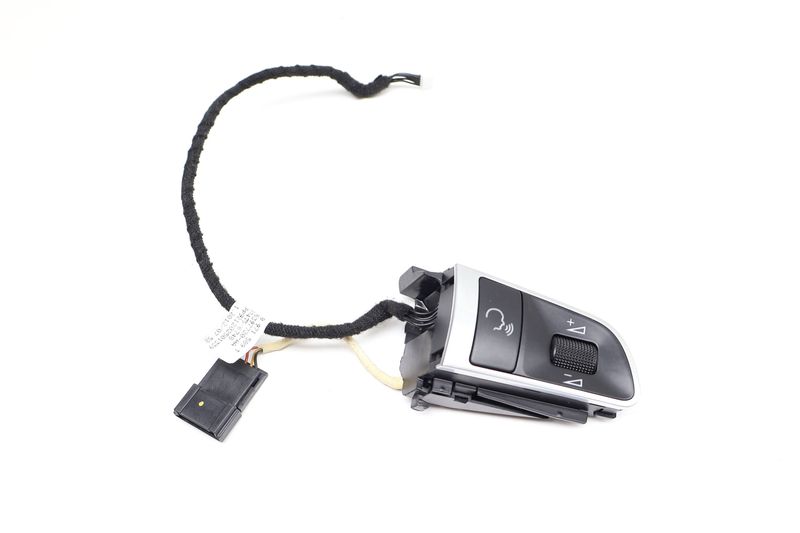 Steering Wheel Control Button / Switch 4E0951527AE — Used (SKU 722755)