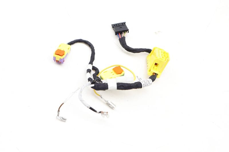 Steering Wheel Airbag / Air Bag Wiring Harness 8R0971589G — Used (SKU 637523)