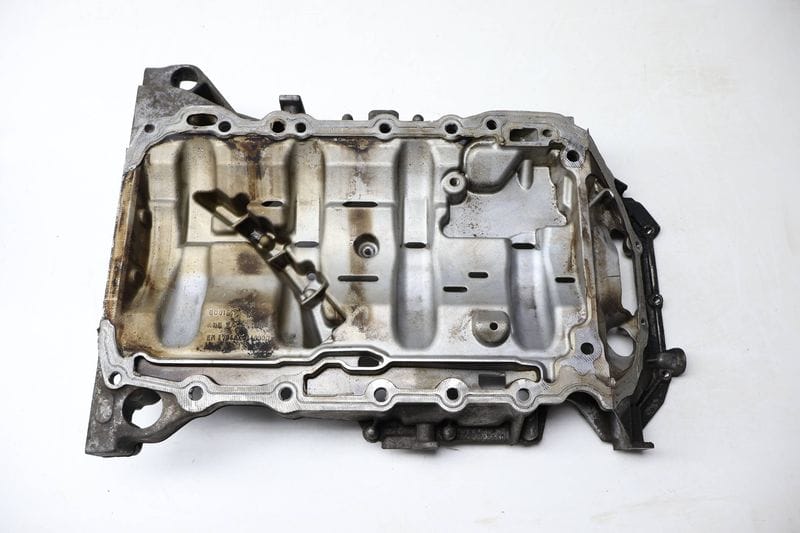 Upper Engine Oil Pan / Sump 06H103603AK — Used (SKU 722944)