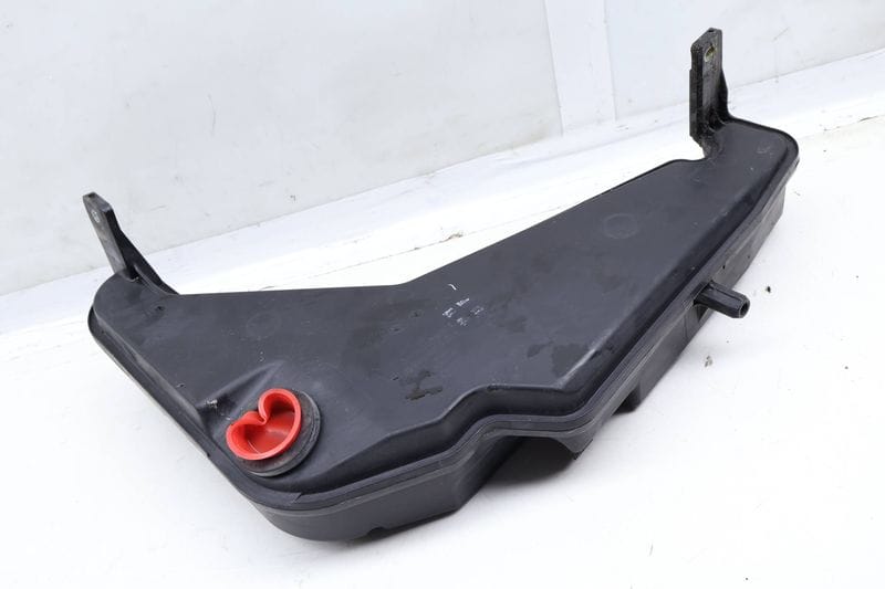 Windshield Washer Reservoir / Tank 8R0955453B — Used (SKU 637636)