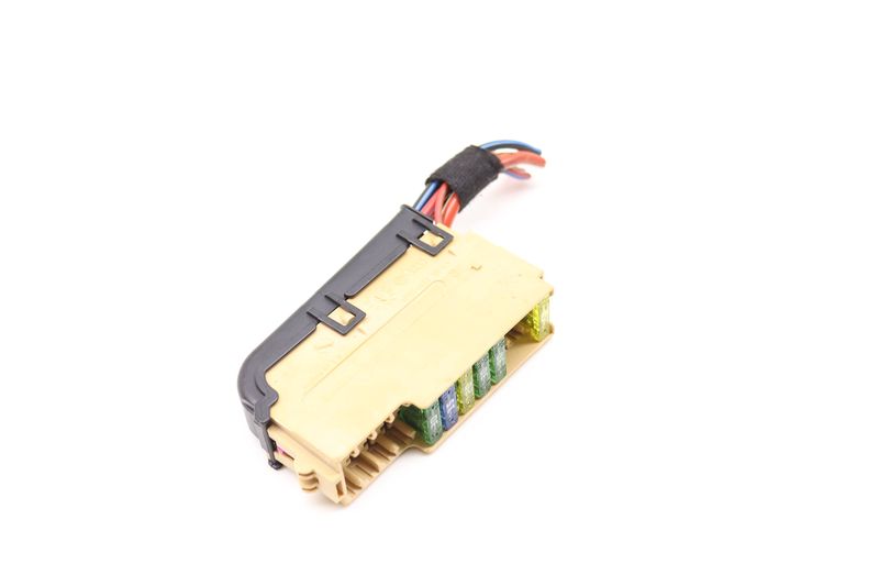 Fuse Panel / Holder 8K0941824A — Used (SKU 570418)