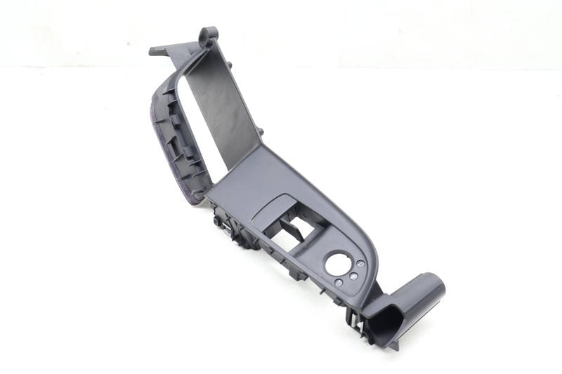 Door Pull Switch Trim 8T1867171 — Used (SKU 643043)