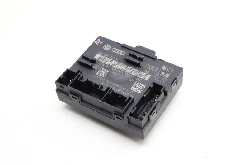 Door / Window Control Module 8T0959793M — Used (SKU 643189)
