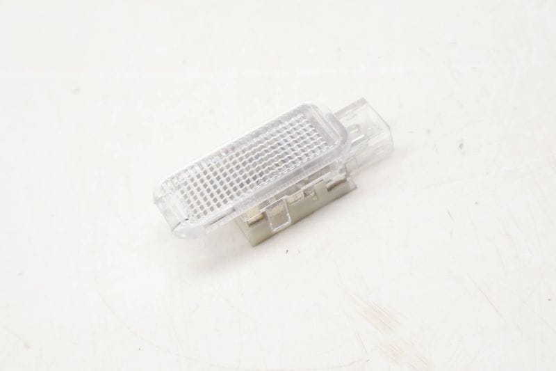 Interior Clear Light 8D0947415 — Used (SKU 643169)
