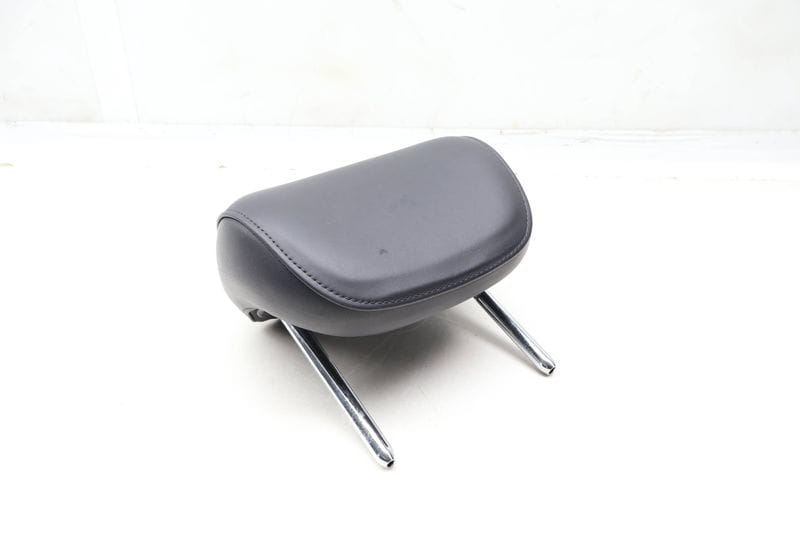 Headrest / Head Rest 8T0885973E — Used (SKU 643055)