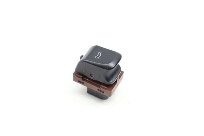 Trunk Release Switch / Button 8K0959831A — Used (SKU 643157)