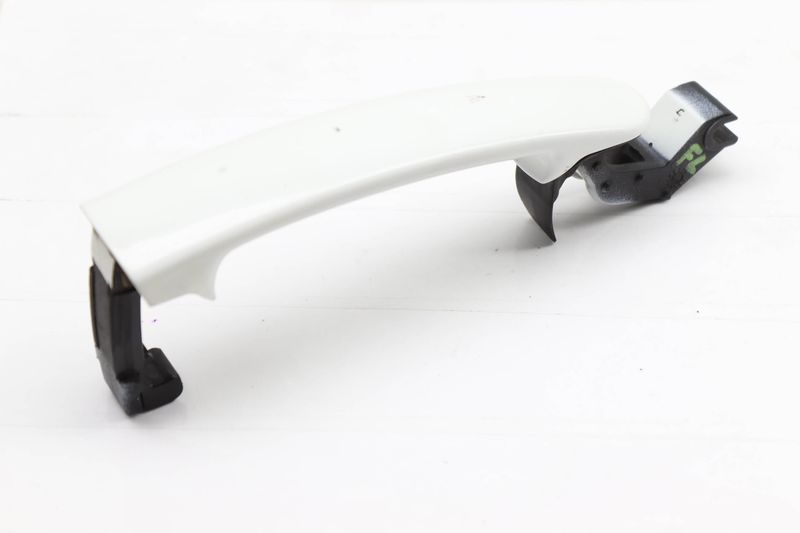 Exterior Door Handle 8J0837205 — Used (SKU 507984)