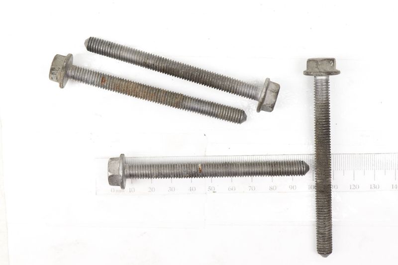 M8X90 Screw / Bolt Set (4) N10610001 — Used (SKU 508170)