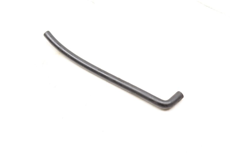 Vacuum / Breather Hose / Line 7P0133778A — Used (SKU 508322)