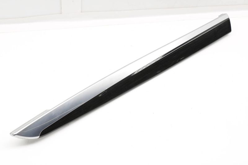 Door Panel Trim 51427225526 — Used (SKU 351081)