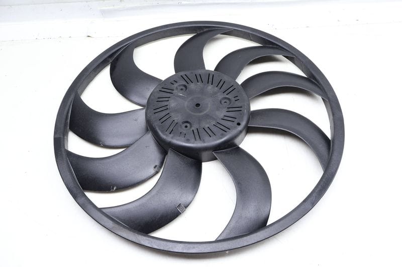 Electric Cooling Fan Blade 17418642161 — Used (SKU 658414)