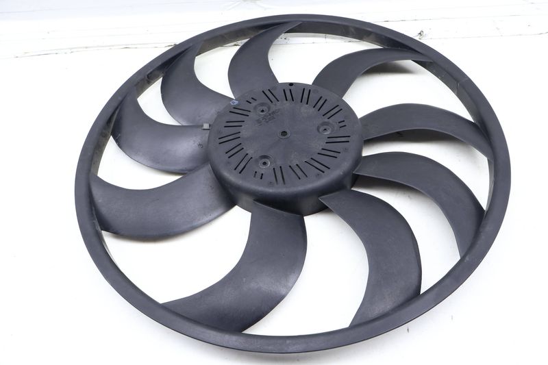 Electric Cooling Fan Blade 17418642161 — Used (SKU 687478)