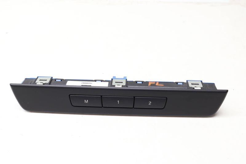Seat Adjustment Memory Switch 61319215808 — Used (SKU 658228)