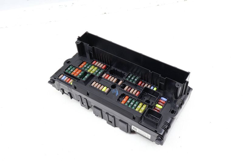 Power Distribution / Fuse Box 61149252815 — Used (SKU 658255)