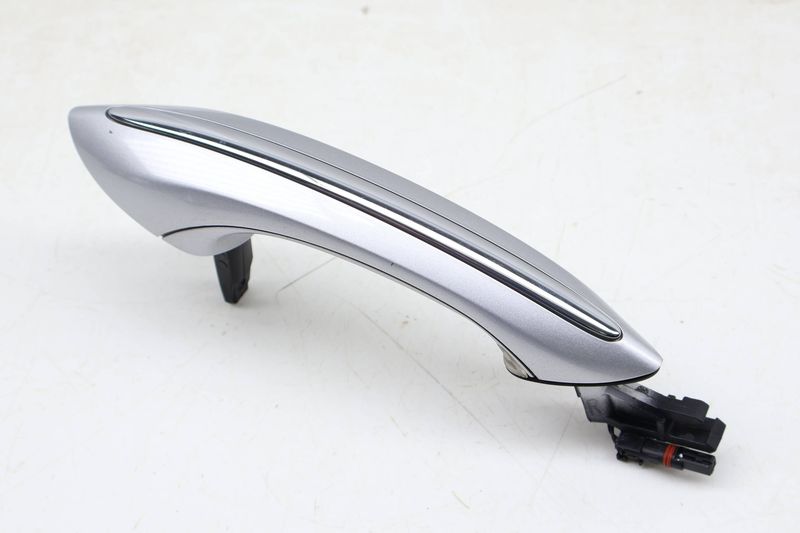 Exterior Door Handle 51217231930 — Used (SKU 687248)